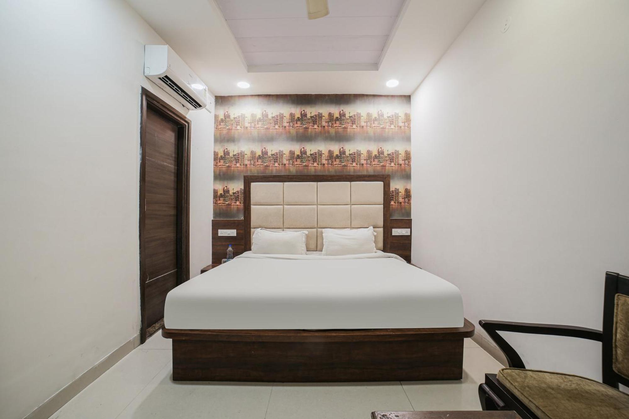 โอโย 8673 โฮเต็ล ฮอลลีวูด ไฮต์ Hotel อัมริตสา ภายนอก รูปภาพ