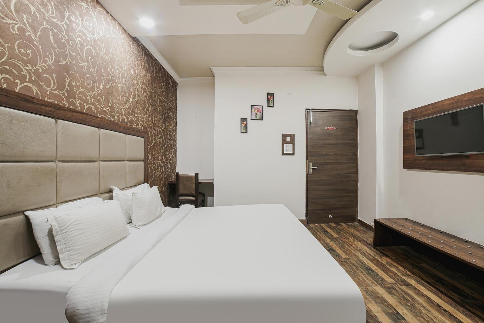 โอโย 8673 โฮเต็ล ฮอลลีวูด ไฮต์ Hotel อัมริตสา ภายนอก รูปภาพ