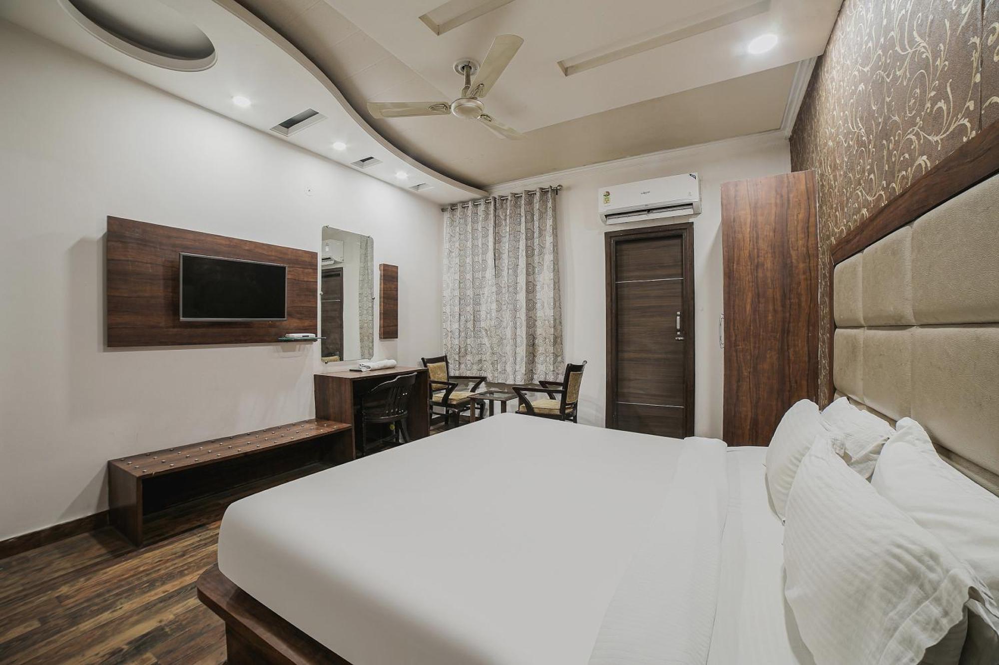โอโย 8673 โฮเต็ล ฮอลลีวูด ไฮต์ Hotel อัมริตสา ภายนอก รูปภาพ